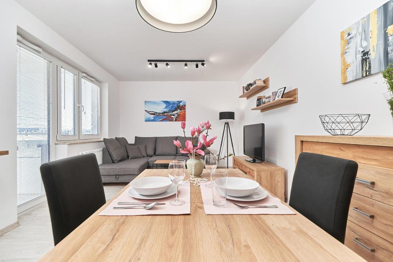 Exclusive Apartments Teczowa With Underground Parking By Noclegi Renters Vratislav Exteriér fotografie