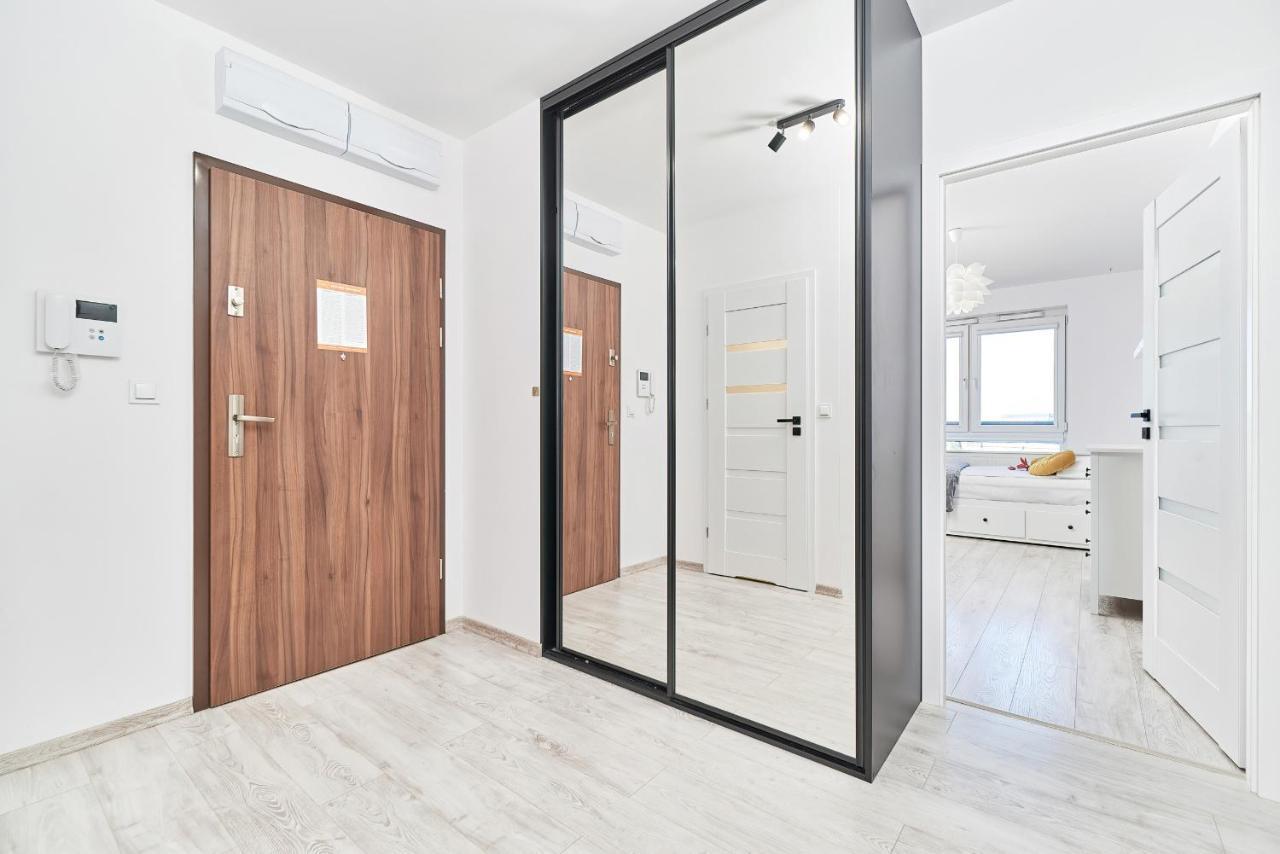 Exclusive Apartments Teczowa With Underground Parking By Noclegi Renters Vratislav Exteriér fotografie