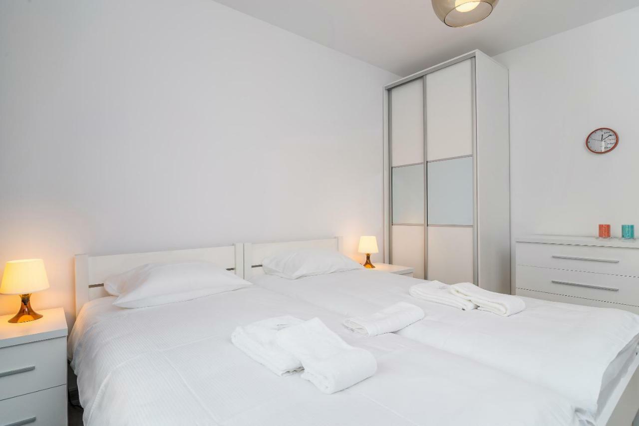 Exclusive Apartments Teczowa With Underground Parking By Noclegi Renters Vratislav Exteriér fotografie
