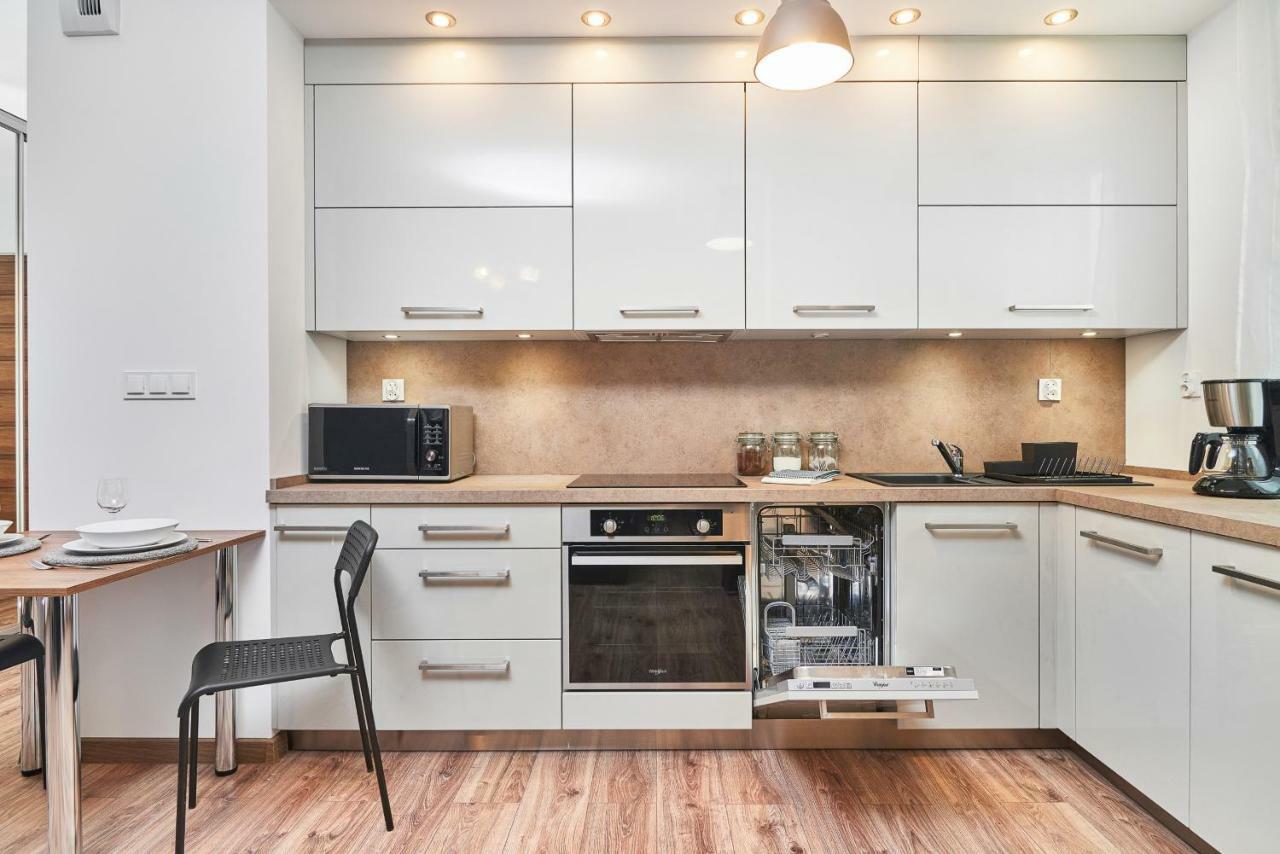 Exclusive Apartments Teczowa With Underground Parking By Noclegi Renters Vratislav Exteriér fotografie